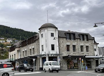 new-zealand/queenstown/landmark/ivan-clarke-gallery