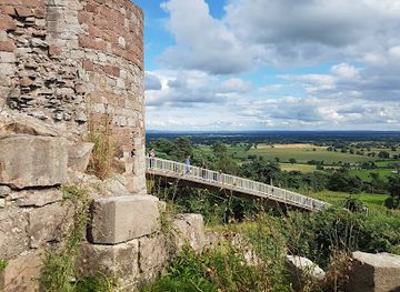 united-kingdom/north-west-england/landmark/beeston-castle