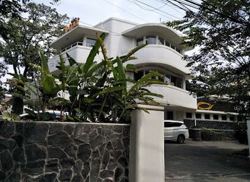 indonesia/west-java/landmark/de-driekleur