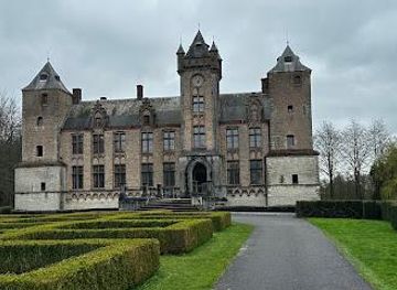 belgium/de-haan/landmark/tillegem-castle