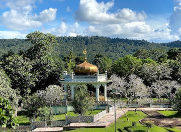 brunei/bangar/landmark/mausoleum-of-sultan-bolkiah
