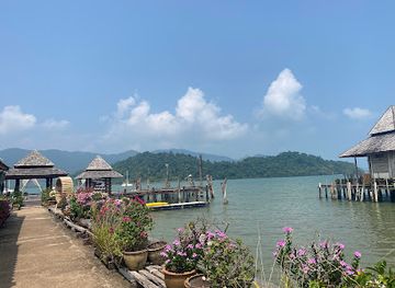 thailand/trat/landmark/than-mayom-waterfall