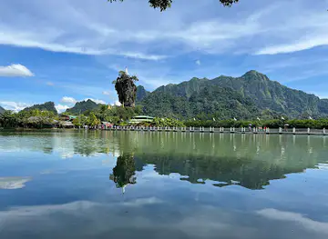 Kyaut Ka Latt Pagoda