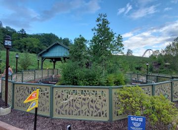 tennessee/dollywood/landmark/black-bear-trail