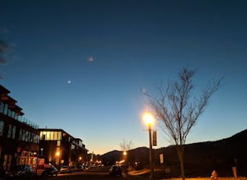 oregon/hood-river/landmark/camp-1805-distillery-bar