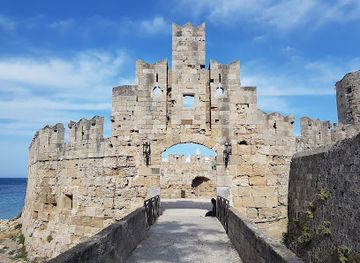greece/dodecanese/landmark/saint-paul-s-gate