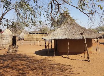 zambia/zambezi-basin/landmark/african-queen-sunset-cruise