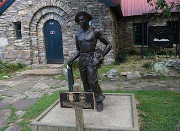 alabama/upland-south/landmark/cheaha-state-park