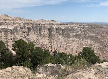 south-dakota/badlands/landmark/badlands-national-park-sign