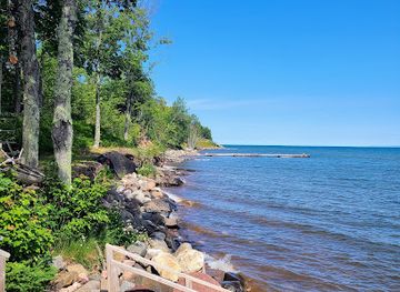 wisconsin/madeline-island/landmark/somtara-madeline-island-lake-home-rental