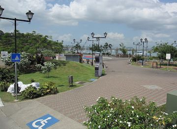 panama/central-panama/landmark/view-on-panama-city
