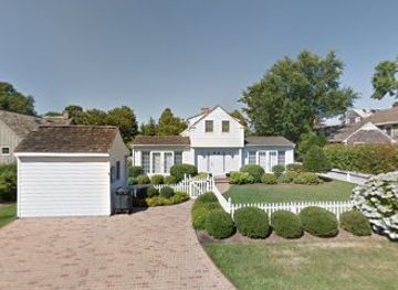 delaware/lewes/landmark/shipcarpenter-square