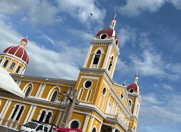 nicaragua/granada-plains/landmark/plaza-de-la-independencia