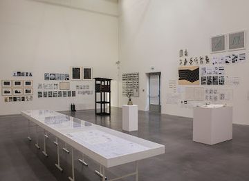 france/poitou-charentes/landmark/frac-poitou-charentes