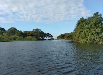 nicaragua/granada-plains/landmark/centro-turistico-granada-playa-el-turismo