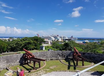 the-bahamas/new-providence/landmark/fort-fincastle