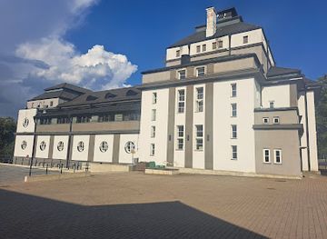 estonia/rakvere/landmark/rakvere-manor