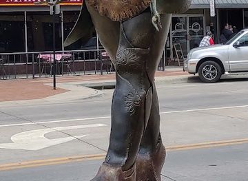 kansas/salina/landmark/salina-art-center-cinema