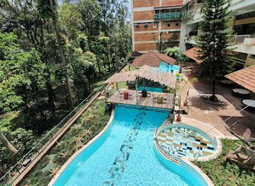 uganda/bukedi/landmark/golf-course-hotel