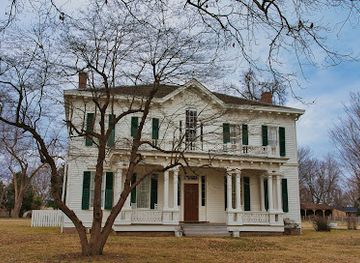 missouri/great-plains/landmark/hunter-dawson-state-historic-site