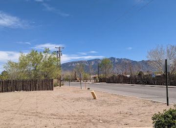 new-mexico/bernalillo/landmark/el-zocalo-plaza