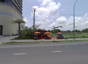 cambodia/sihanoukville/ochheuteal-beach/landmark/chhut-paal