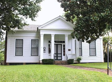 texas/east-texas/landmark/howard-house-museum