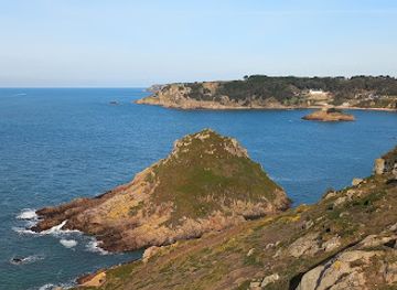 jersey/portelet-bay/landmark/noirmont-point