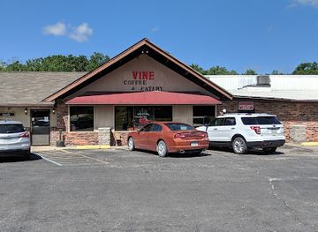 iowa/ottumwa/landmark/the-vine-coffeehouse-and-eatery