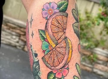 alabama/daphne/landmark/the-bell-rose-tattoo