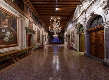 italy/venice/santa-croce/landmark/mocenigo-palace-museum
