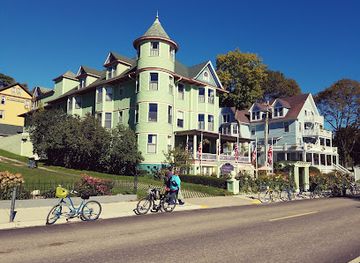 michigan/mackinac-island/landmark/the-original-mackinac-island-butterfly-house-insect-world