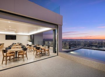 south-africa/highveld/landmark/blueberry-hill-hotel