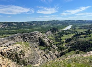 north-dakota/theodore-roosevelt-national-park/landmark/river-bend-overlook-trail
