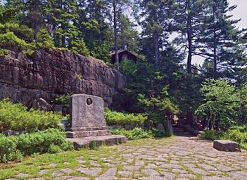 maine/acadia-national-park/landmark/asticou-terraces