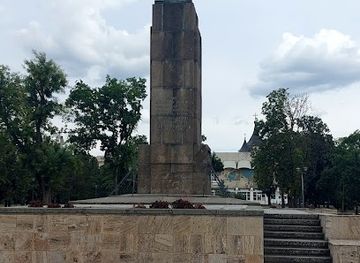 romania/bihor/landmark/monumentul-ostasului-roman