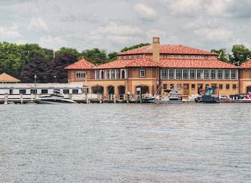 wisconsin/lake-geneva/landmark/the-riviera-ballroom