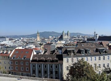 austria/linz/innenstadt/landmark/alter-dom-ignatiuskirche