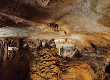 alabama/hill-country/landmark/rickwood-caverns-state-park