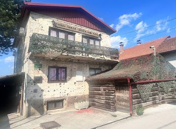 bosnia-and-herzegovina/sarajevo/old-town-sarajevo/landmark/tunnel-of-hope