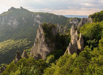 slovakia/mala-fatra-national-park/landmark/sulov-rocks