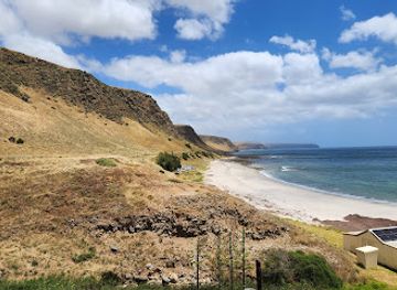 australia/fleurieu-peninsula/landmark/hmas-hobart-memorial-lookout