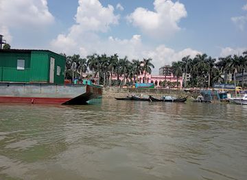bangladesh/haor-basin/landmark/ahsan-manzil-museum