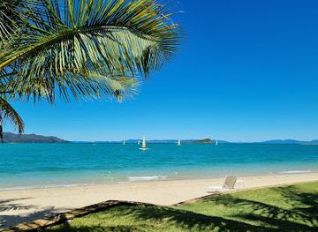 australia/whitsunday-islands/landmark/hayman-island