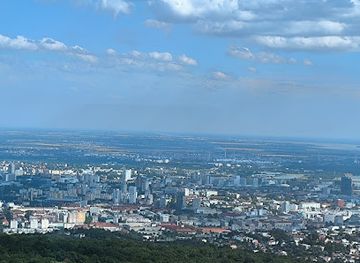 slovakia/zahorie/landmark/kamzik-television-tower