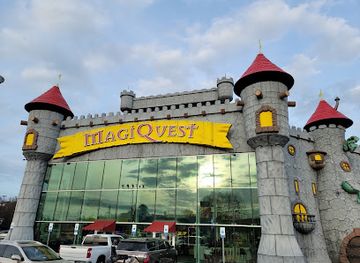 tennessee/pigeon-forge/landmark/magiquest