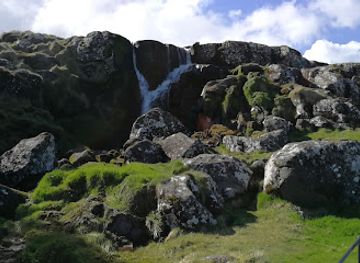 faroe-islands/hestur-island/landmark/svartafoss-waterfall