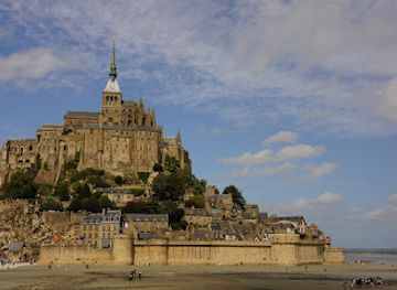 france/mont-saint-michel-bay/landmark/tour-gabriel