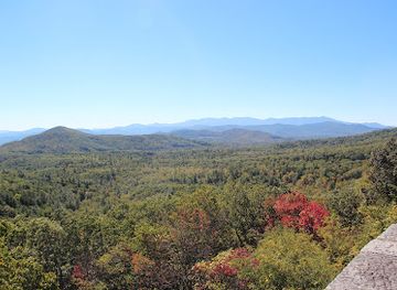 south-carolina/blue-ridge-mountains/landmark/bear-den-overlook