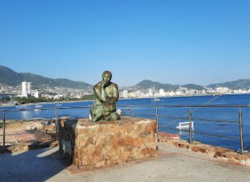mexico/acapulco/landmark/parque-de-la-reina